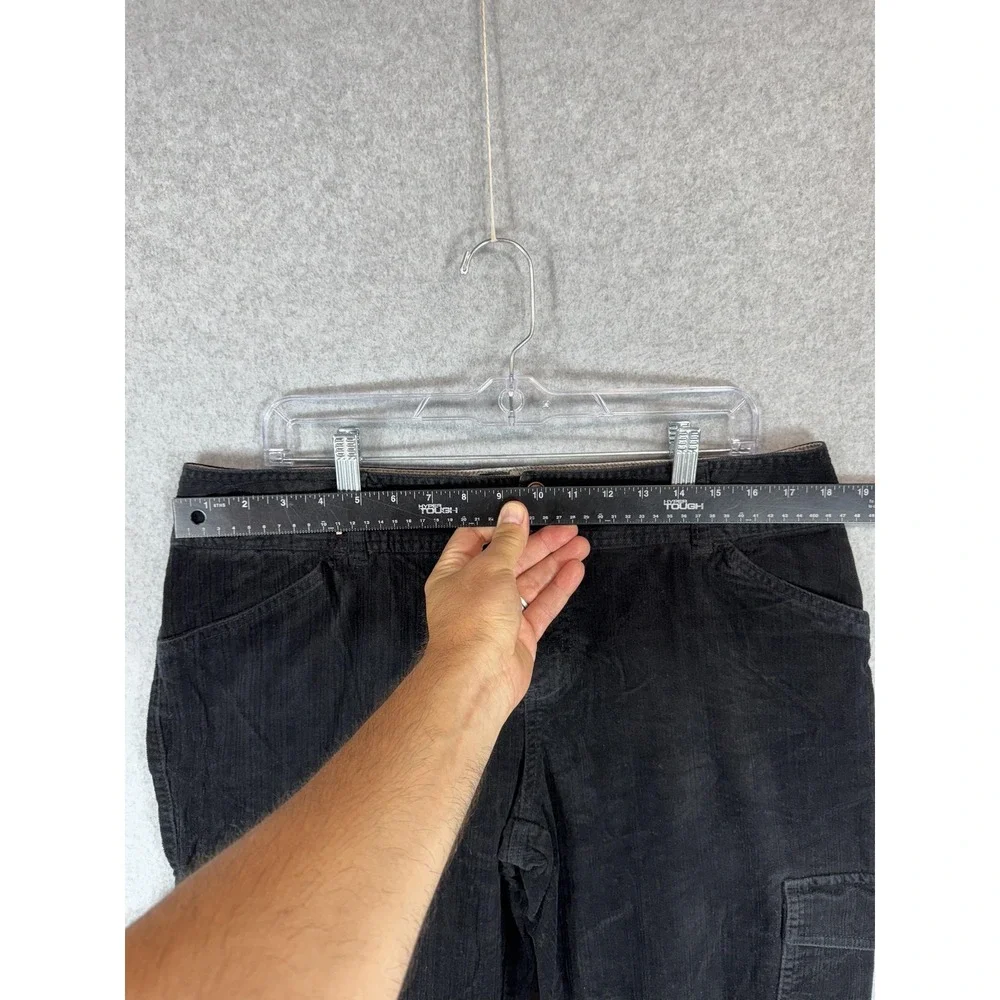 Woolrich Pants Womens 14 Black Corduroy Cargo Pocket Stretch Casual Button Fly